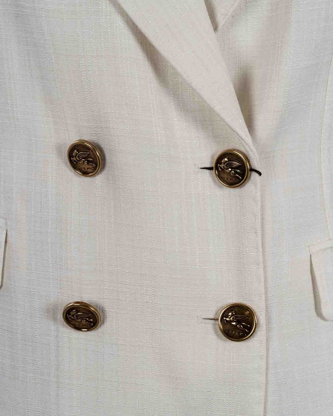 shop ETRO  Giacca: Etro giacca in tessuto fiammato.
Giacca doppiopetto.
Esterno: 86% viscosa, 14% poliestere.
Vestibilità regular.
Chiusura doppiopetto.
Bottoni in metallo logati.
Tasca sul petto a filetto.
Tasche frontali a pattina.
Spacco posteriore.
Fabbricato in Italia.. WRCA0010 99TUDH4-W0001 number 7627527